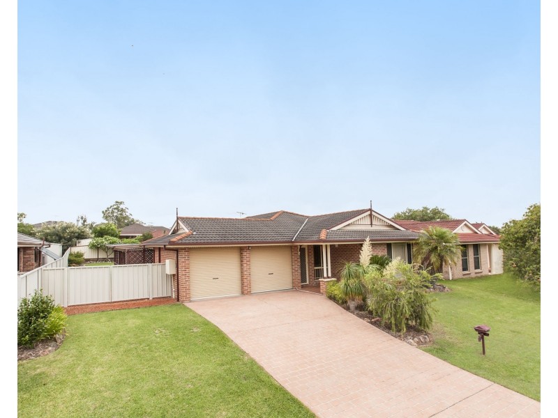 8 Dangar Circuit, Medowie NSW 2318