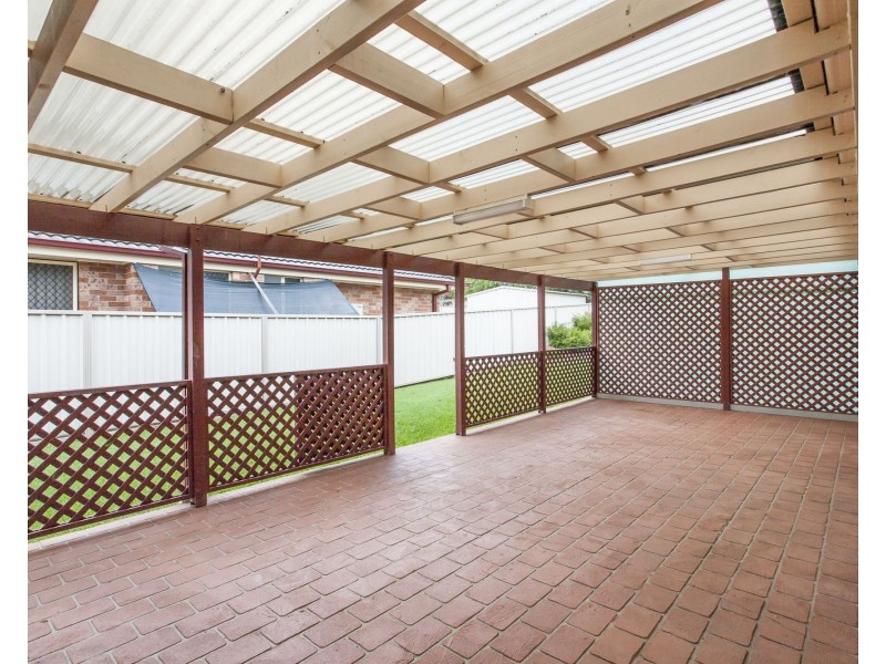 8 Dangar Circuit, Medowie NSW 2318