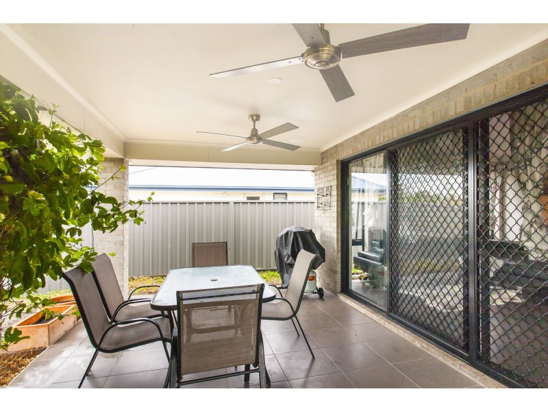 53 PAPERBARK COURT, Fern Bay NSW 2295