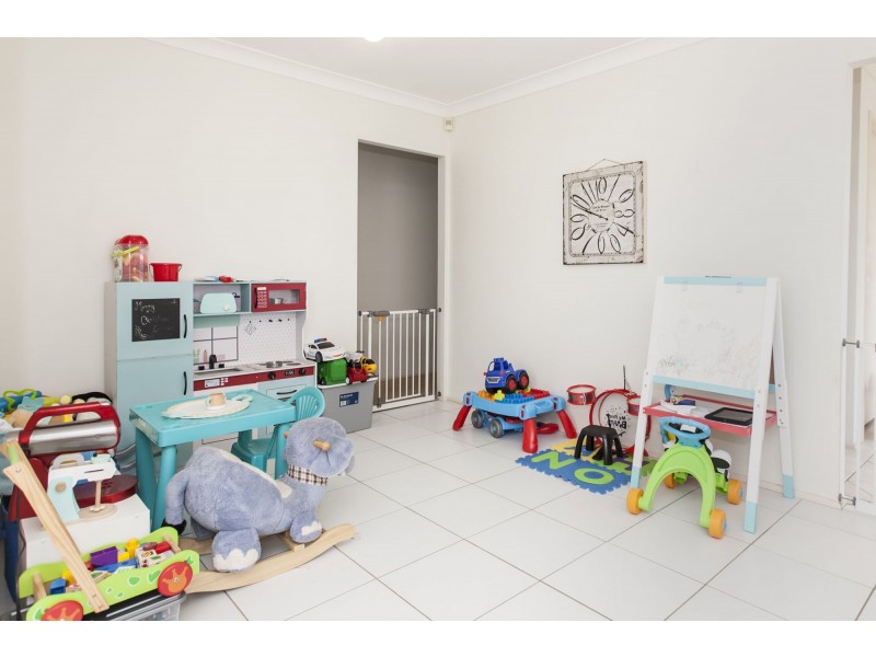 72 Federation Drive, Medowie NSW 2318