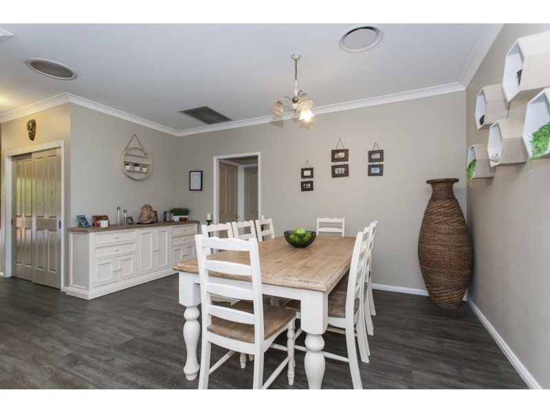 10 Waropara Road, Medowie NSW 2318