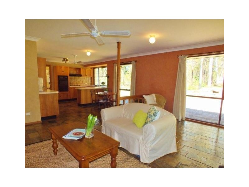11 Griffiths Avenue, Medowie NSW 2318