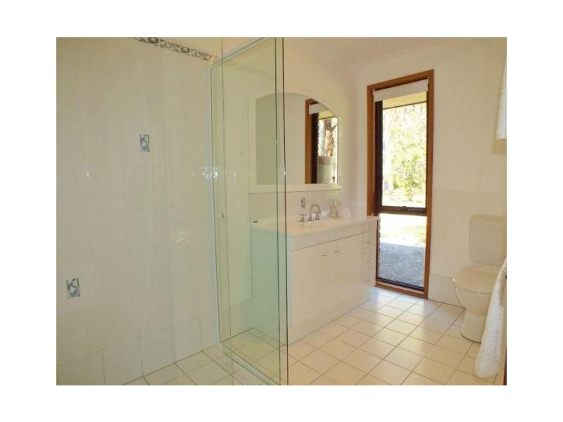11 Griffiths Avenue, Medowie NSW 2318