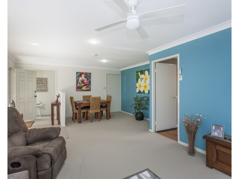 6 Creighton Drive, Medowie NSW 2318