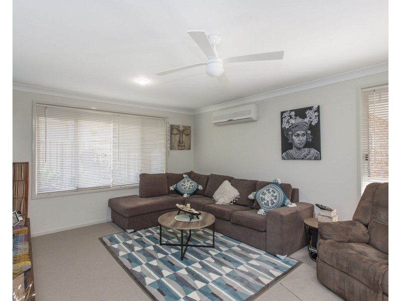 6 Creighton Drive, Medowie NSW 2318