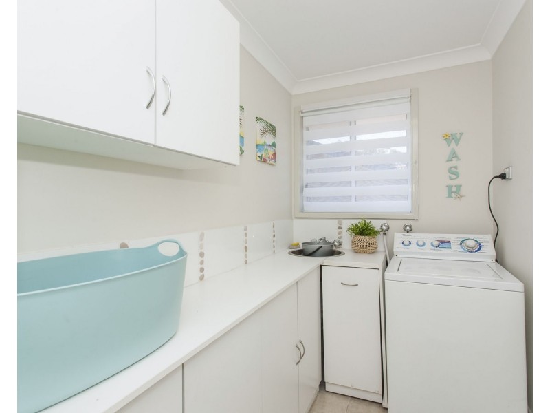 6 Creighton Drive, Medowie NSW 2318