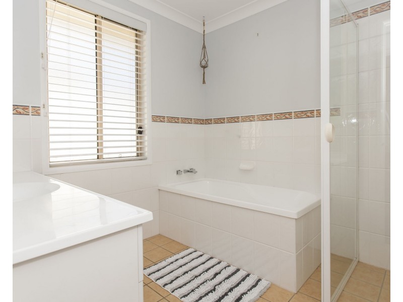 137 Kindlebark Drive, Medowie NSW 2318