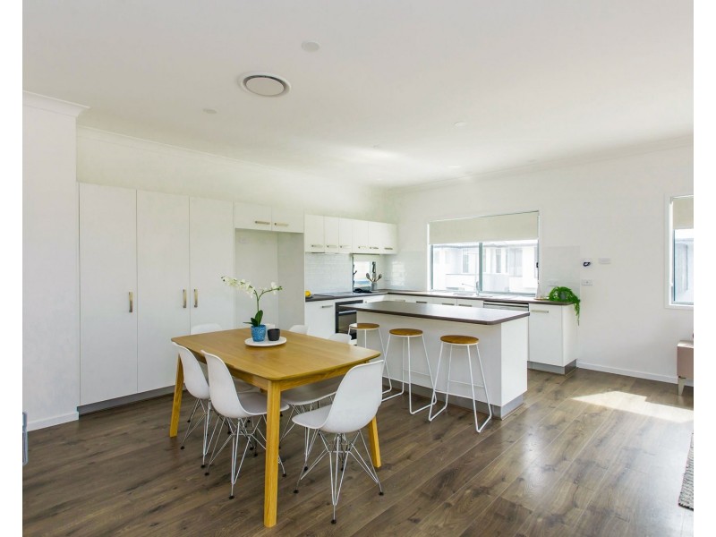 8 Muirfield Way, Medowie NSW 2318