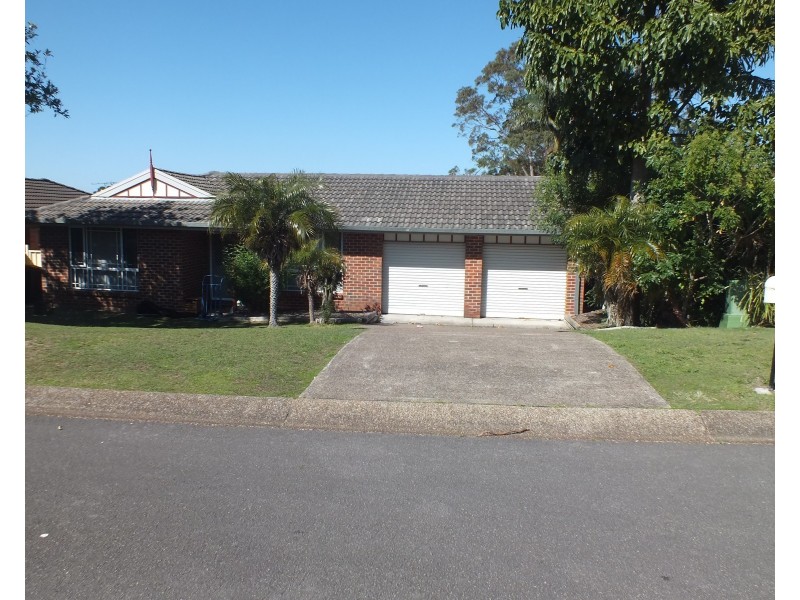 16 Redman Road, Medowie NSW 2318