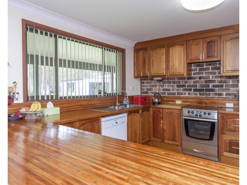 14 Griffith Avenue, Medowie NSW 2318