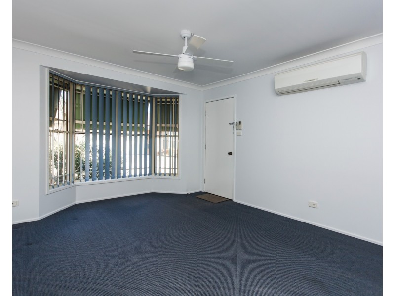 2/5 Benjamin Lee Drive, Raymond Terrace NSW 2324