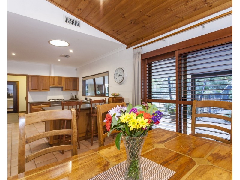 15 Boyd Boulevard, Medowie NSW 2318