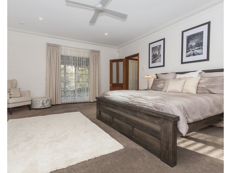 15 Boyd Boulevard, Medowie NSW 2318