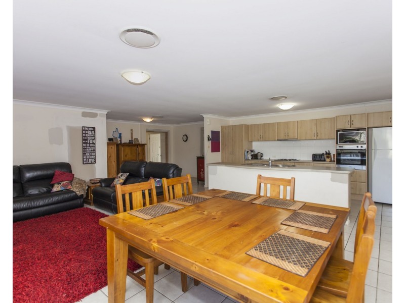 5 PAMELIA CLOSE, Medowie NSW 2318