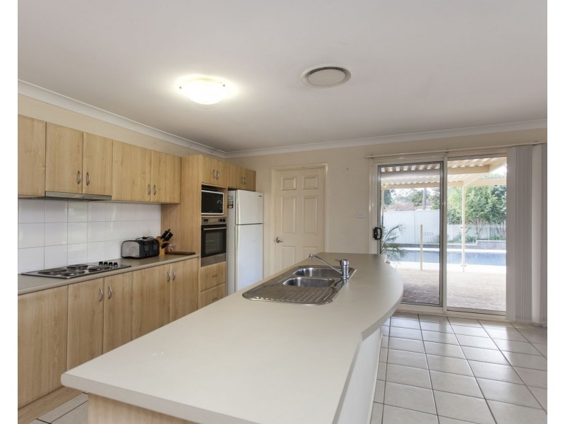 5 PAMELIA CLOSE, Medowie NSW 2318