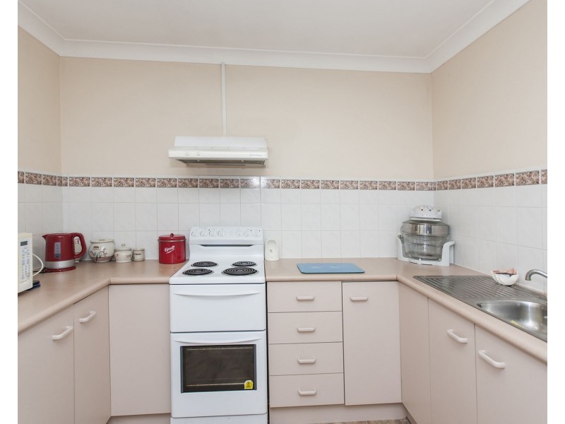 12 Creighton Drive, Medowie NSW 2318
