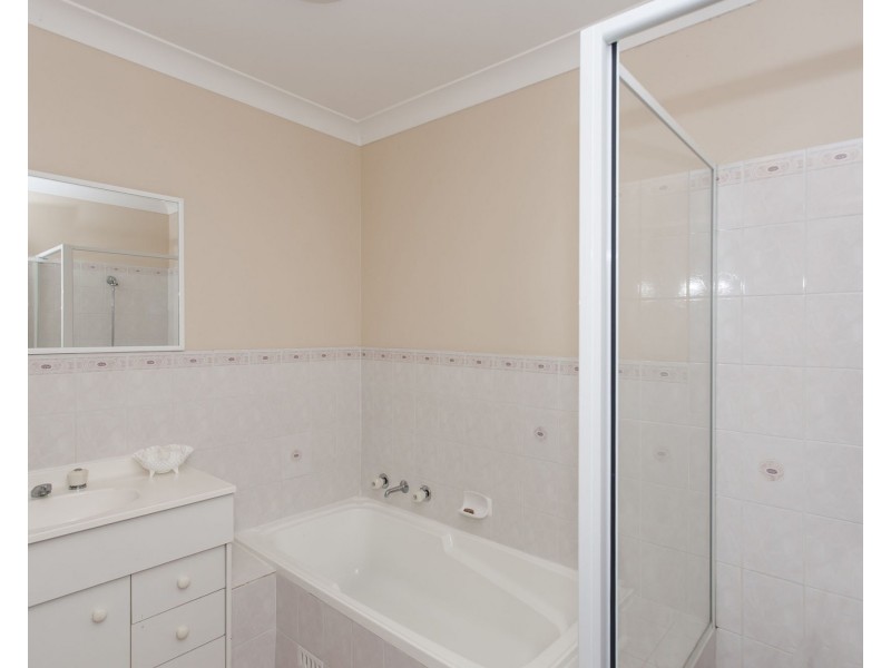12 Creighton Drive, Medowie NSW 2318