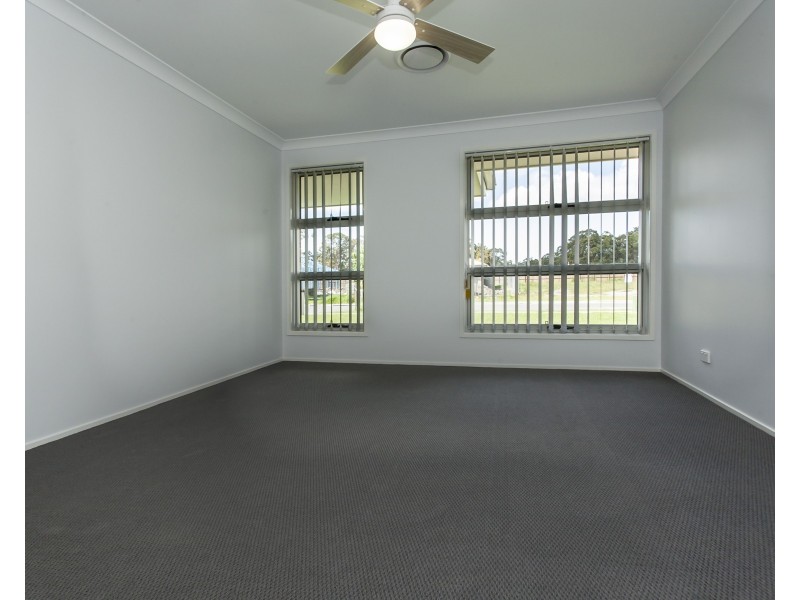 37 Royal Avenue, Medowie NSW 2318