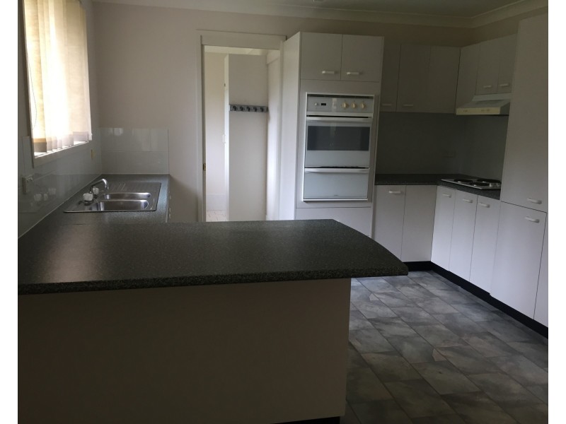 7 Agonis Place, Medowie NSW 2318