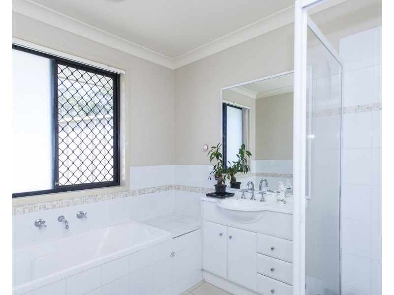 7 Sturt Close, Medowie NSW 2318