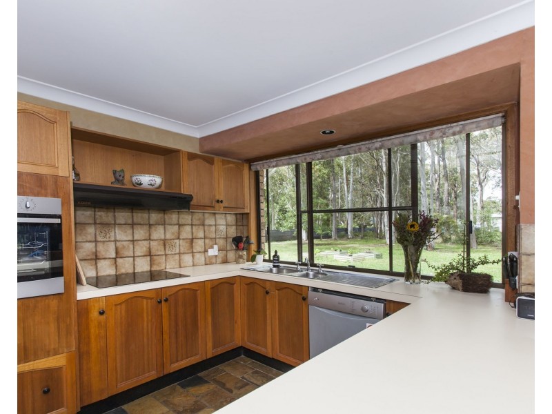 11 Griffiths Avenue, Medowie NSW 2318