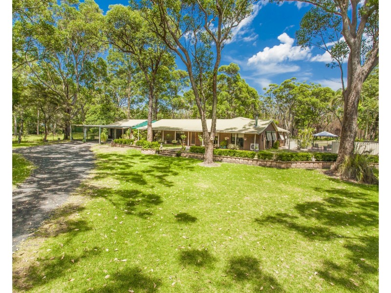 11 Hideaway Drive, Salt Ash NSW 2318