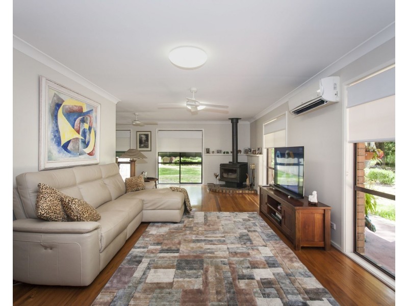 11 Hideaway Drive, Salt Ash NSW 2318