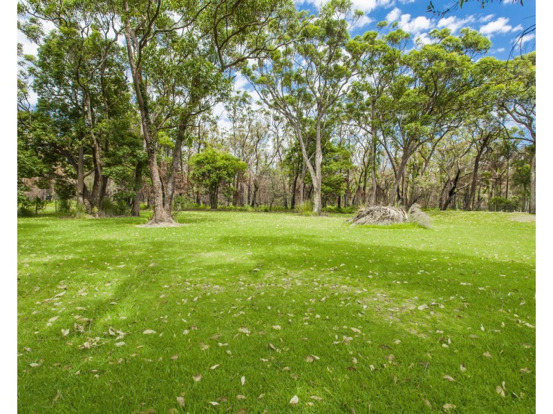 11 Hideaway Drive, Salt Ash NSW 2318