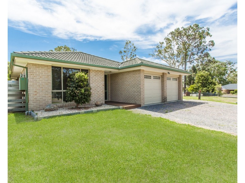 4 Barton Close, Medowie NSW 2318