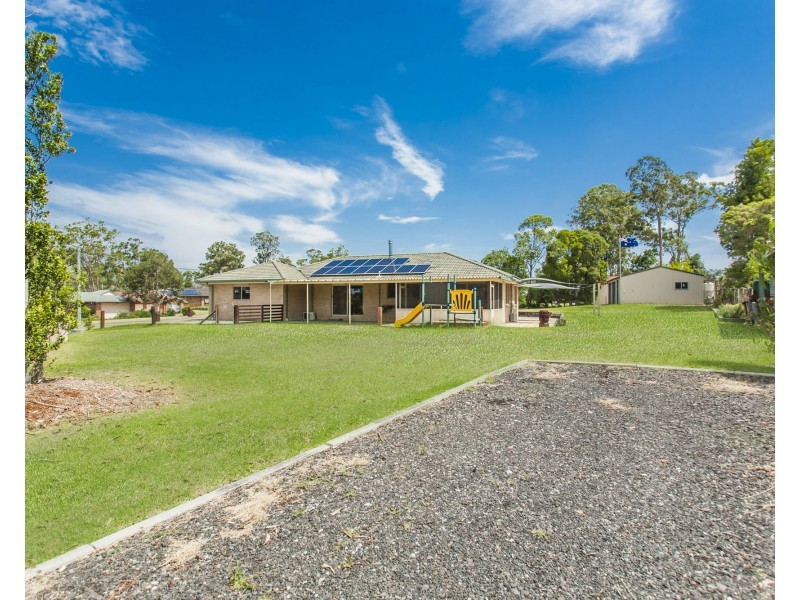 4 Barton Close, Medowie NSW 2318