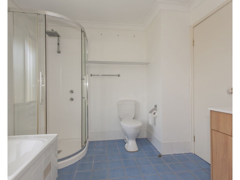 4 Barton Close, Medowie NSW 2318