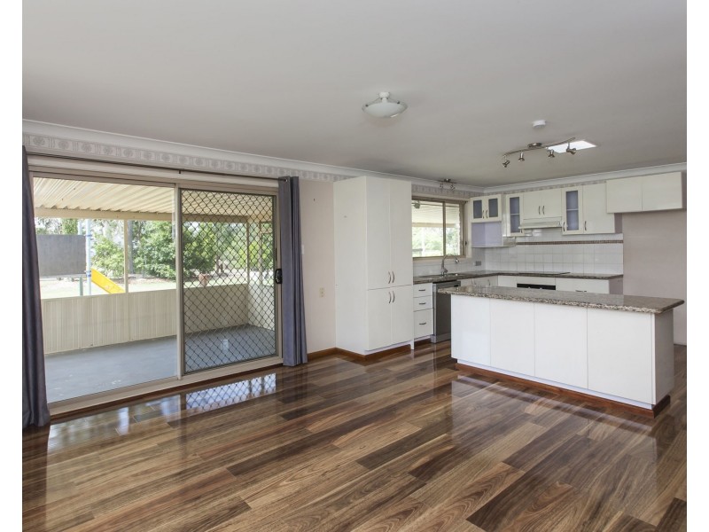 4 Barton Close, Medowie NSW 2318