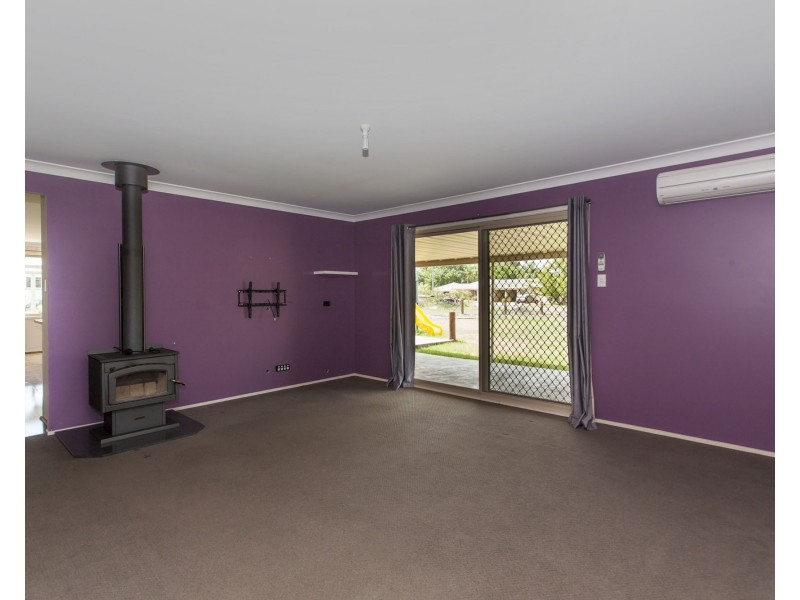 4 Barton Close, Medowie NSW 2318