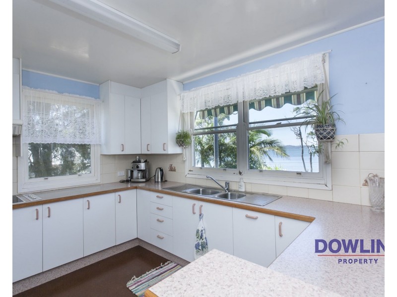 107 Waterfront Road, Swan Bay NSW 2324