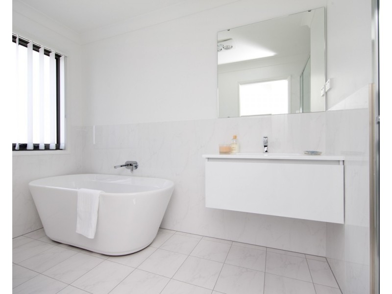 5 Muirfield Way, Medowie NSW 2318