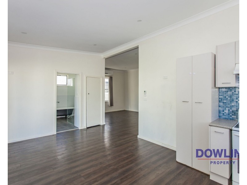 6 QUEEN STREET, Rutherford NSW 2320