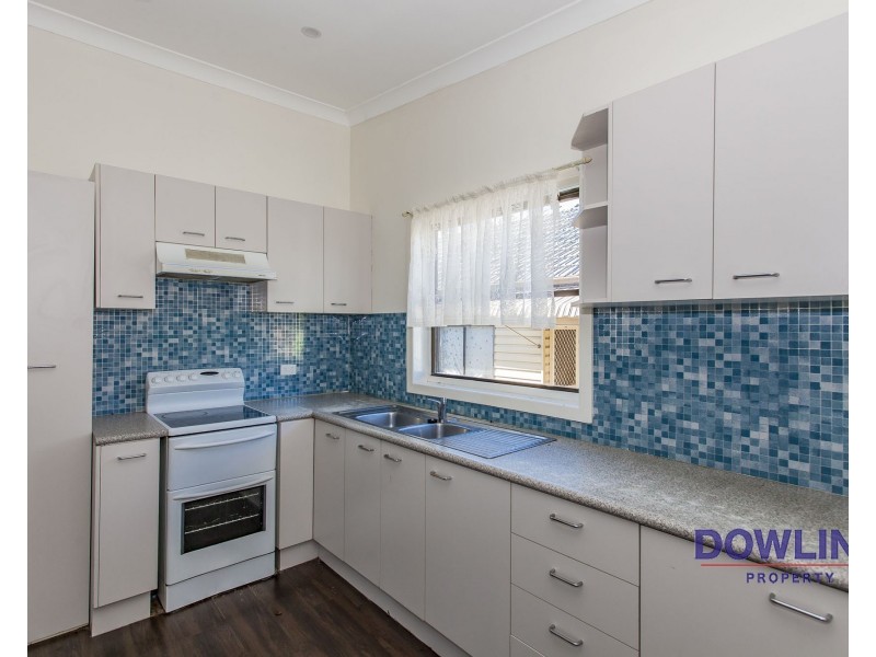 6 QUEEN STREET, Rutherford NSW 2320