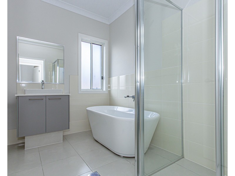 39 Royal Avenue, Medowie NSW 2318