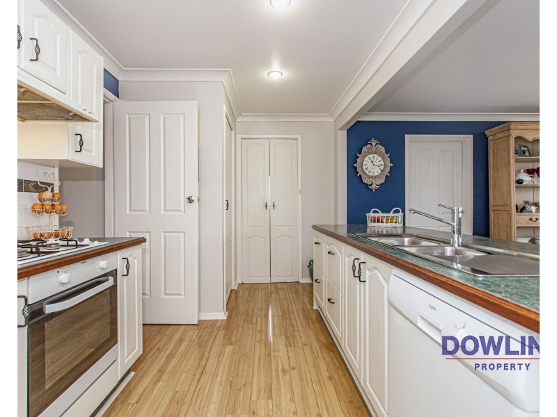 16 BLACKBUTT CRESCENT, Medowie NSW 2318