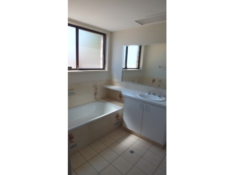 28 Kindlebark Drive, Medowie NSW 2318