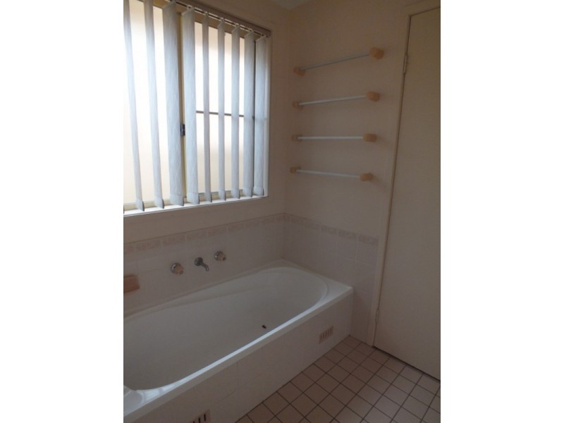 28 Redman Road, Medowie NSW 2318