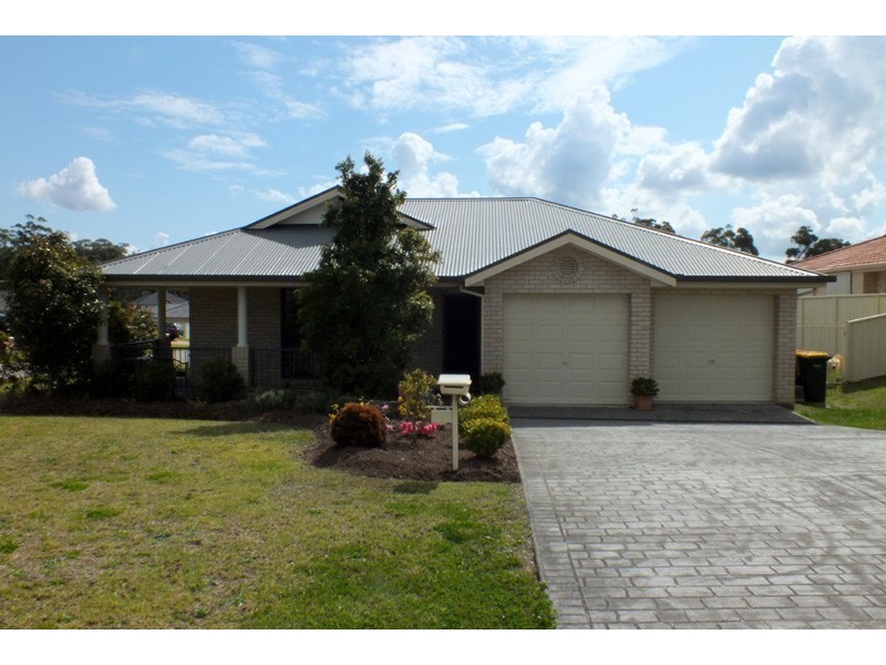 1 Pamelia Close, Medowie NSW 2318