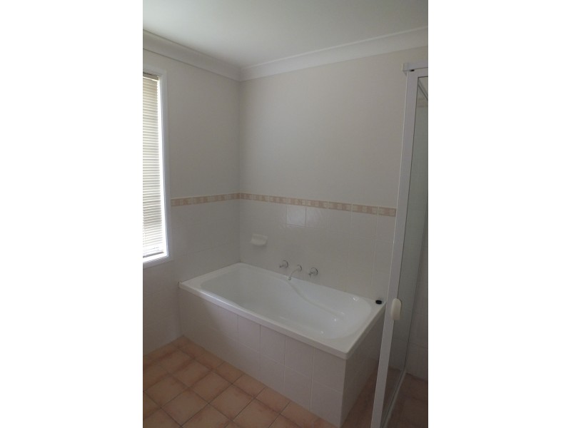 1 Pamelia Close, Medowie NSW 2318