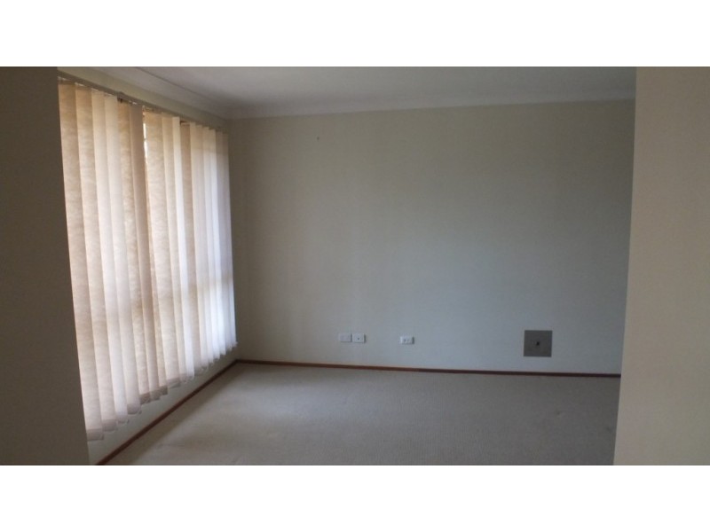 12 Redman Road, Medowie NSW 2318