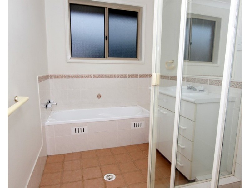 50 Brocklesby Road, Medowie NSW 2318