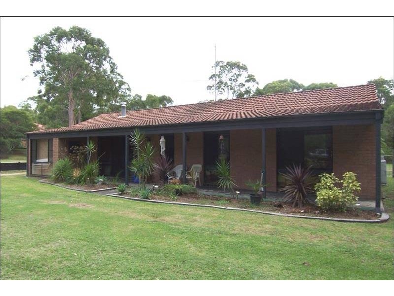 4 GRIFFITH Ave, Medowie NSW 2318