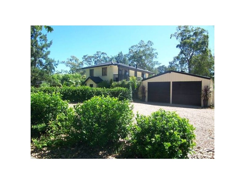 33 Lewis Drive, Medowie NSW 2318