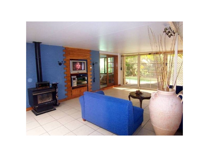 33 Lewis Drive, Medowie NSW 2318