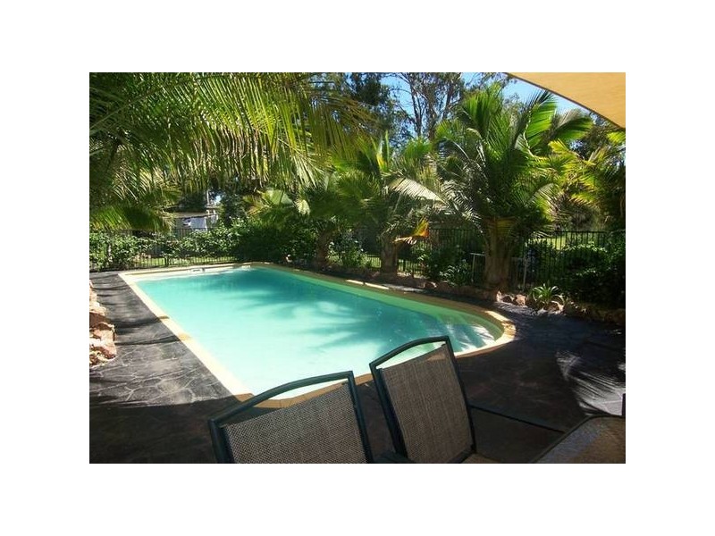 33 Lewis Drive, Medowie NSW 2318