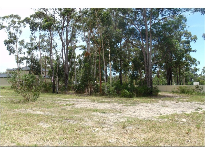 27 Sassin Dr, Medowie NSW 2318